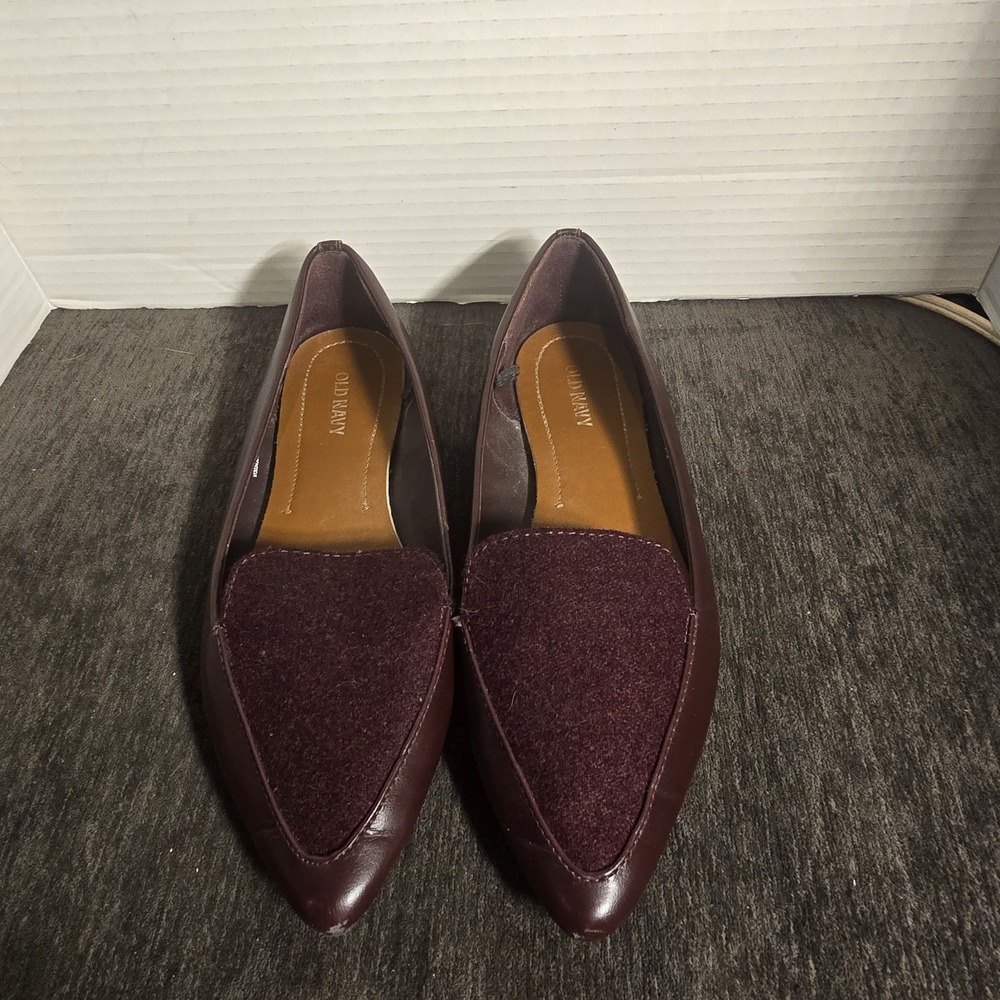 Old Navy Womens Pointy Smoker Flats Burgundy Faux Suede Leather Loafers Size 6